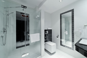 Hotel Zamość noclegi konferencje SPA basen restauracja kręgielnia Polska
