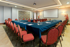 Hotel Zamość noclegi konferencje SPA basen restauracja kręgielnia Polska