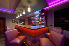 Hotel Zamość noclegi konferencje SPA basen restauracja kręgielnia Polska